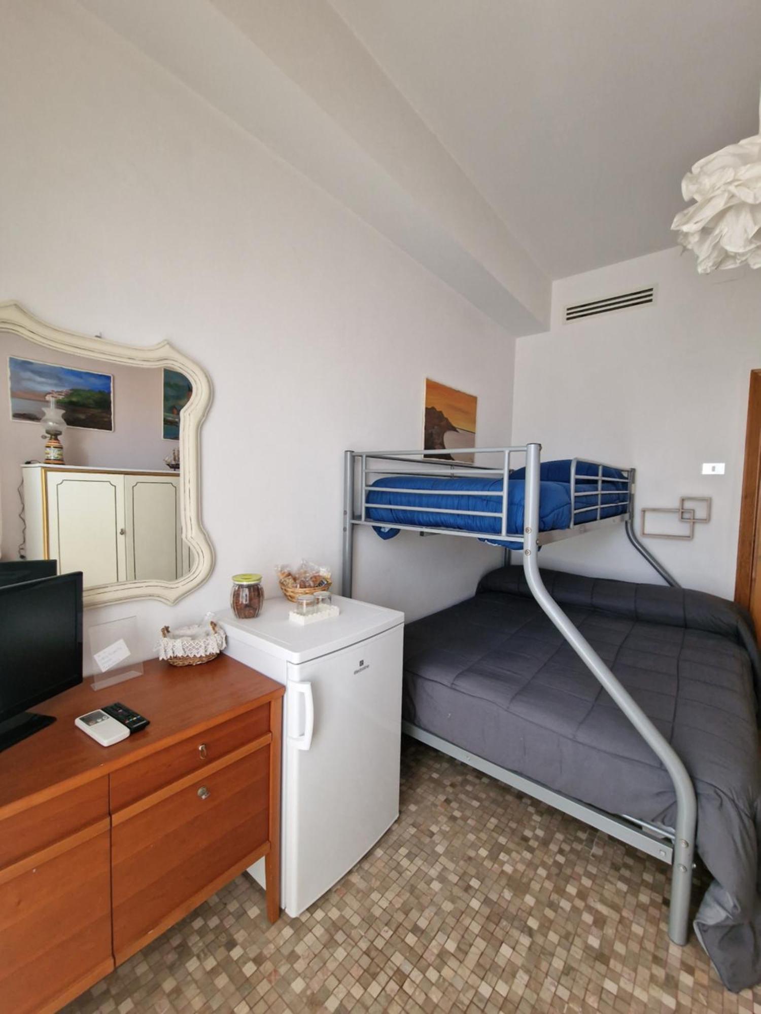 Camere Le Margherite Όλμπια Εξωτερικό φωτογραφία